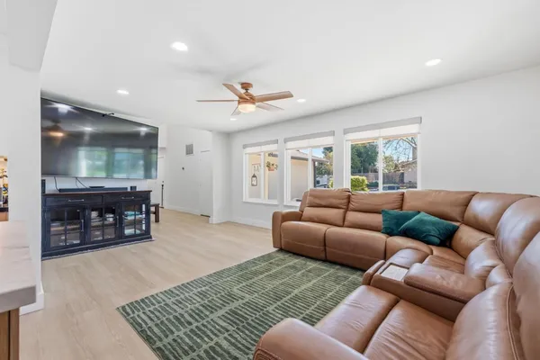 $1,099,000 | 713 Carignane Drive, Gilroy, CA 95020