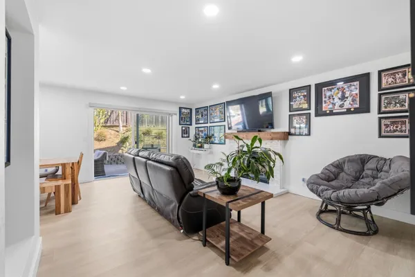 $1,099,000 | 713 Carignane Drive, Gilroy, CA 95020