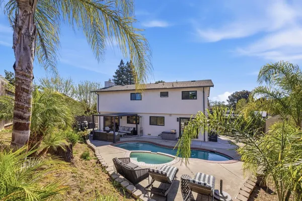 $1,099,000 | 713 Carignane Drive, Gilroy, CA 95020