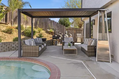 $1,099,000 | 713 Carignane Drive, Gilroy, CA 95020