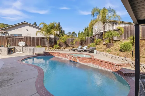 $1,099,000 | 713 Carignane Drive, Gilroy, CA 95020