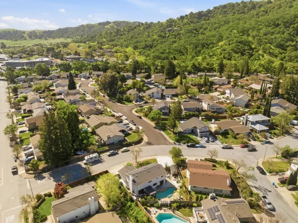 $1,099,000 | 713 Carignane Drive, Gilroy, CA 95020