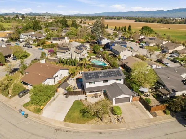 $1,099,000 | 713 Carignane Drive, Gilroy, CA 95020