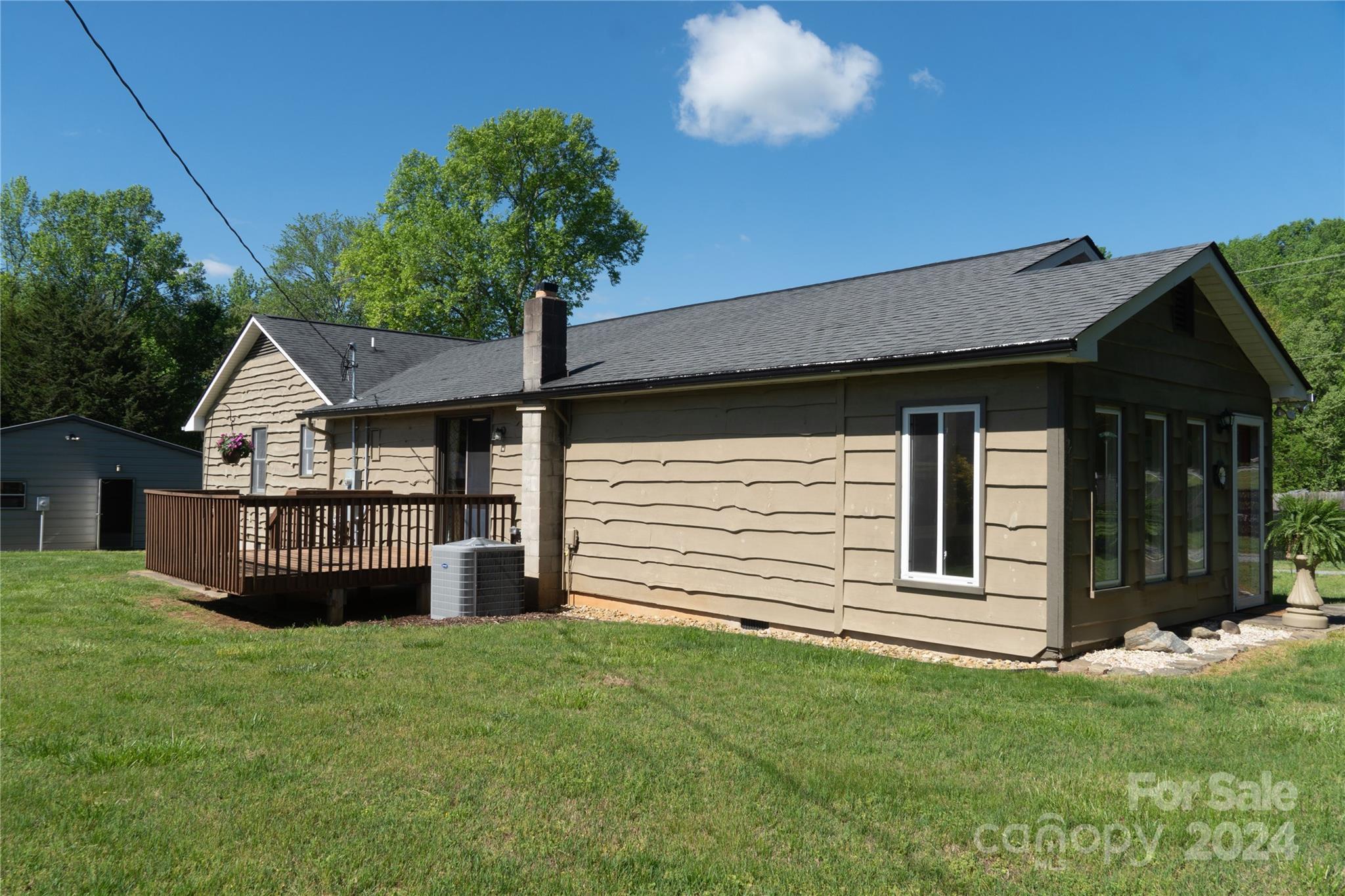 500 Fox Mountain Road Columbus, NC 28722 - Photo 8 of 46 Gallery Image 8