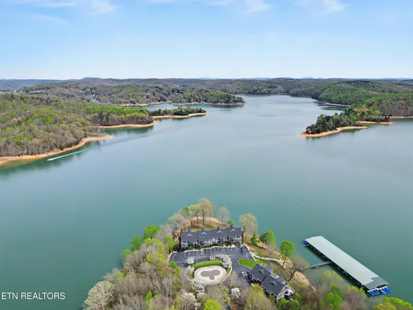 $599,900 | 700 Shanghai Landing Lane, Unit 8, La Follette, TN 37766