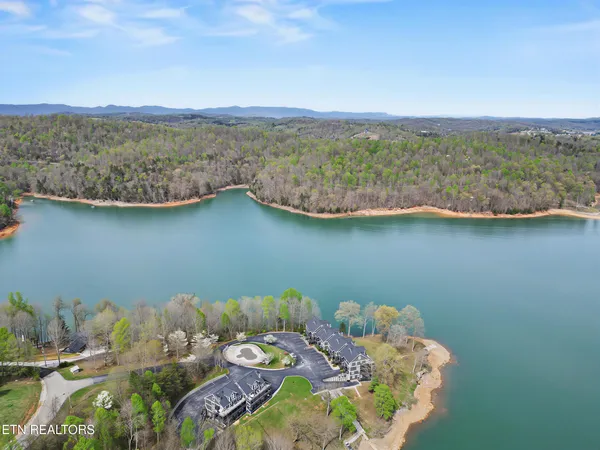 $599,900 | 700 Shanghai Landing Lane, Unit 8, La Follette, TN 37766