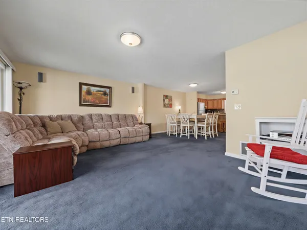 $599,900 | 700 Shanghai Landing Lane, Unit 8, La Follette, TN 37766