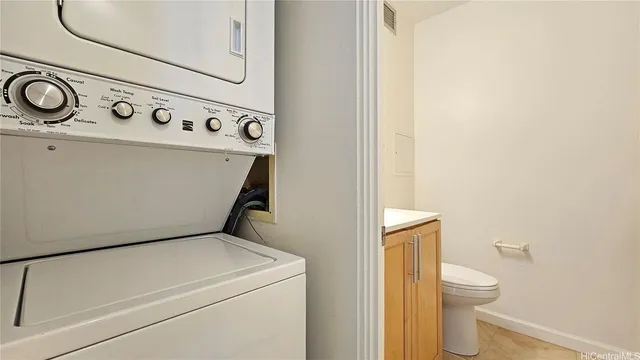 $479,000 | 1160 Ala Napunani Street, Unit 1701, Honolulu, HI 96818