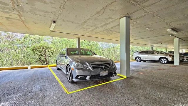 $479,000 | 1160 Ala Napunani Street, Unit 1701, Honolulu, HI 96818