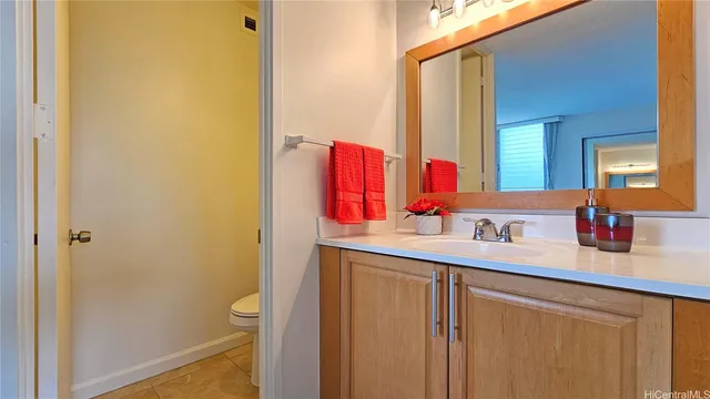 $479,000 | 1160 Ala Napunani Street, Unit 1701, Honolulu, HI 96818