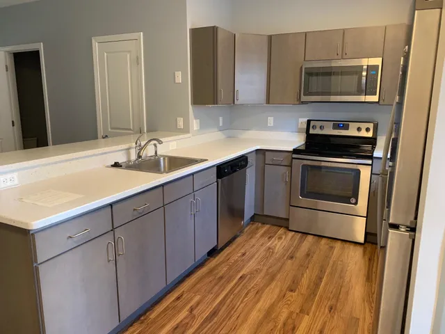 $3,089 | 37 East Ridge Drive, Unit 3, Milford, NH 03055