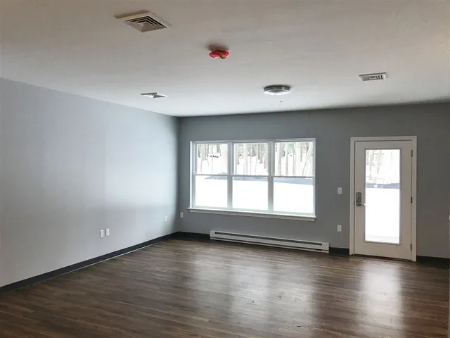 $3,089 | 37 East Ridge Drive, Unit 3, Milford, NH 03055