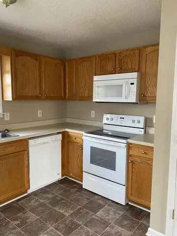 $1,150 | 1205 Carol Drive, Oak Grove, KY 42262