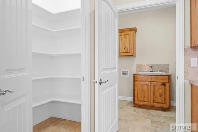 $525,000 | 2434 Brookcliff Drive, Idaho Falls, ID 83402