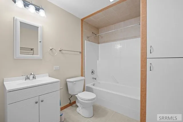 $525,000 | 2434 Brookcliff Drive, Idaho Falls, ID 83402