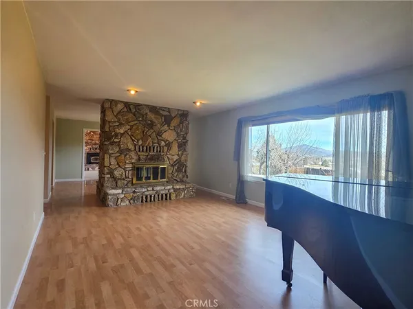 $360,000 | 748 Meadowlark Lane, Yreka, CA 96097