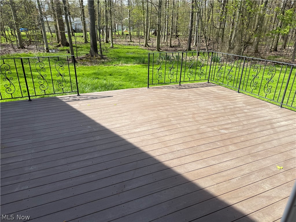 8352 Wyatt Road Broadview Heights, OH 44147 - Photo 11 of 14 Private Rear Deck (Trex)