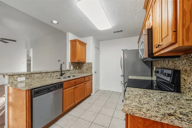 $350,000 | 24350 Douwn Street, Hempstead, TX 77445