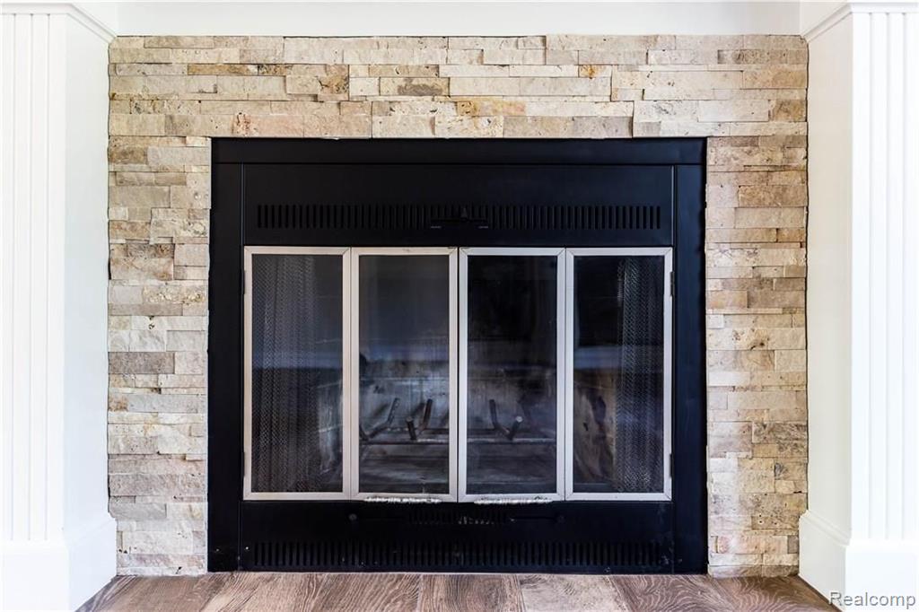 528 Hidden Ridge Drive Troy, MI 48083 - Photo 4 of 30