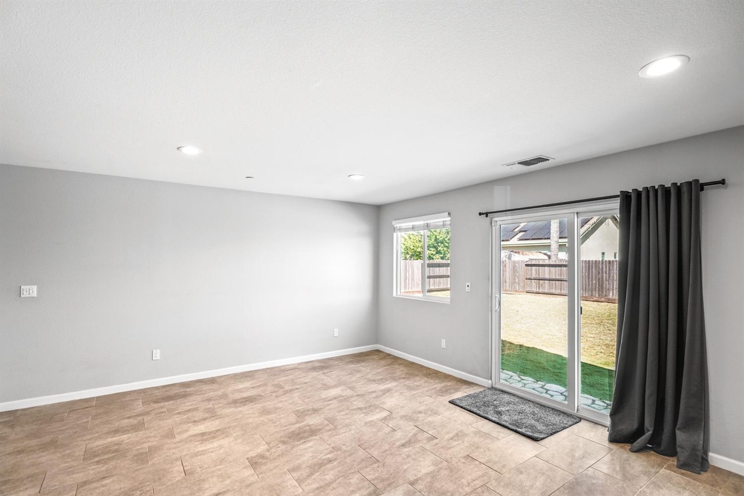 1393 Meadow Ranch Street Plumas Lake, CA 95961 - Photo 12 of 36