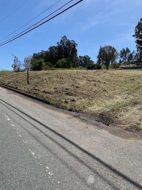 10120 Reese Circle Salinas, CA 93907 - Photo 2 of 6 a view of a road from a yard