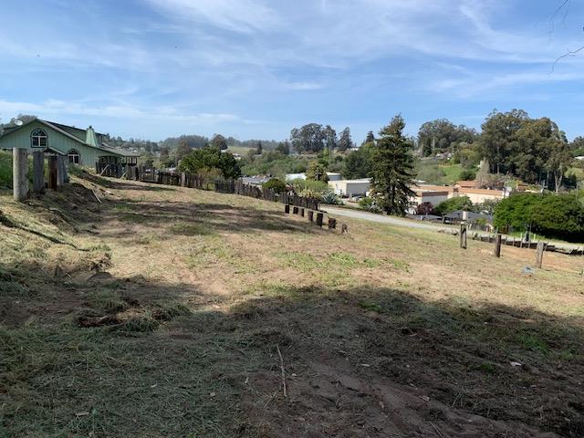10120 Reese Circle Salinas, CA 93907 - Photo 3 of 6 a view of a town with mountains in the background