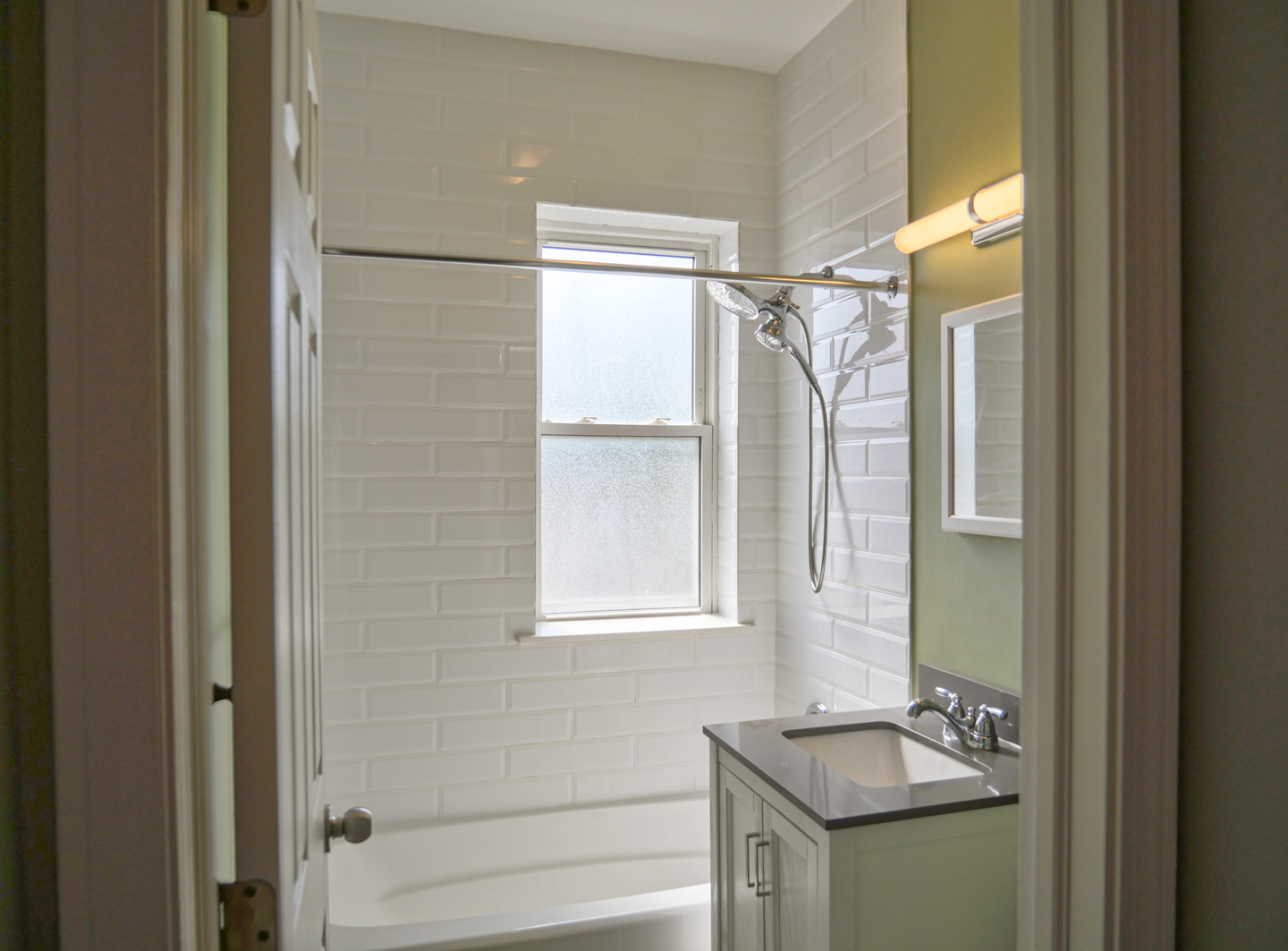 4323 North Drake Avenue, Unit 4W Chicago, IL 60618 - Photo 15 of 19