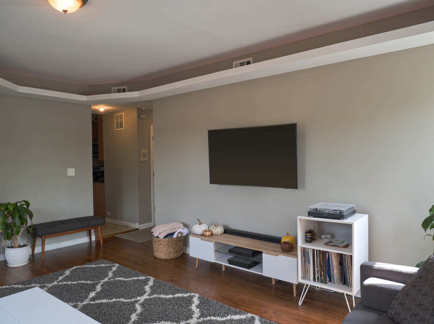 4323 North Drake Avenue, Unit 4W Chicago, IL 60618 - Photo 4 of 19