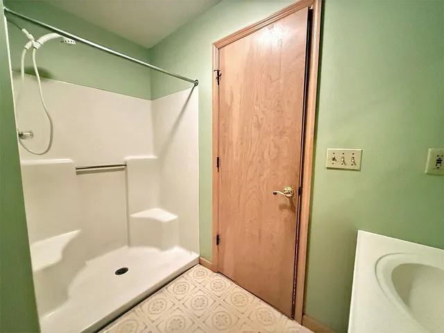 $319,900 | 124 Flory Heights, Rutland Town, VT 05736