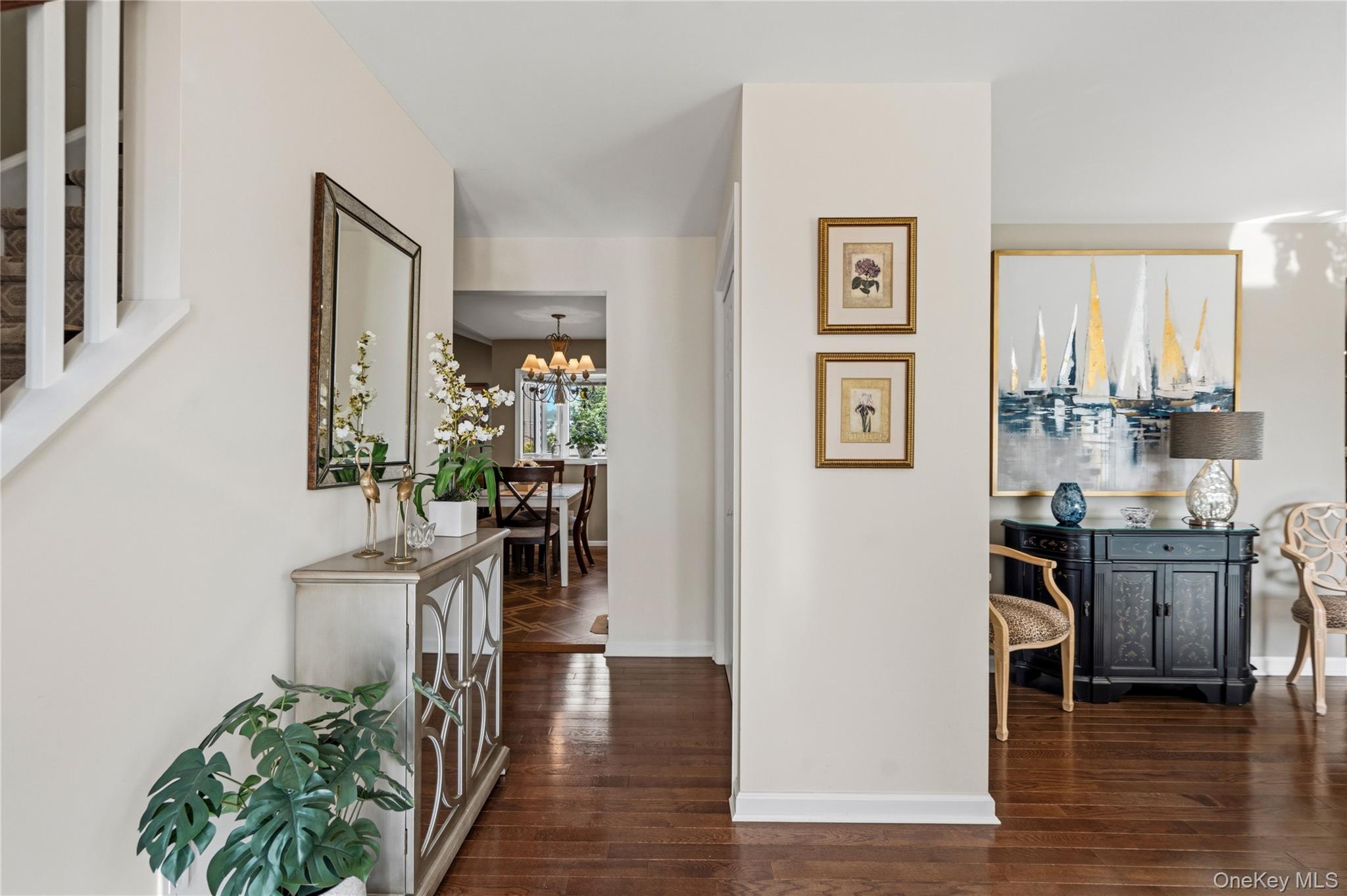 34 Admiral Road Massapequa, NY 11758 - Photo 4 of 32