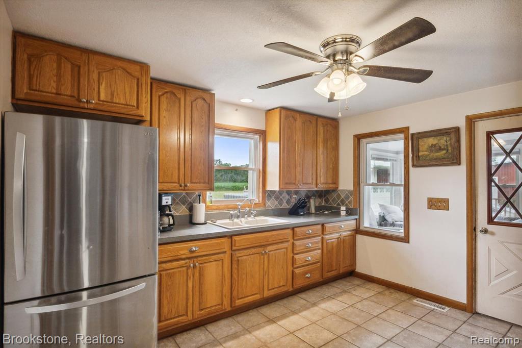 8990 Hiser Road Milan, MI 48160 - Photo 12 of 47