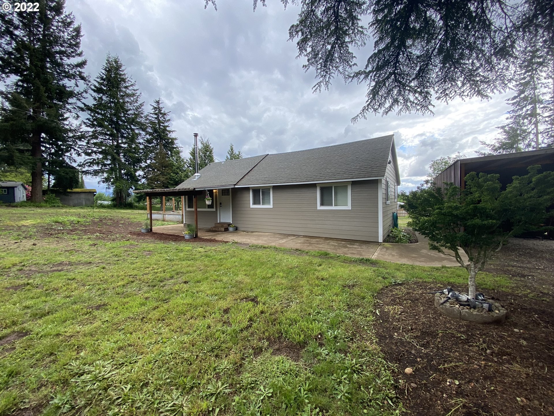 36722 Southeast Tracy Road Estacada, OR 97023 - Photo 3 of 32 Gallery Image 3