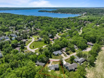 $545,000 | 125 Potawatomi Road, Williams Bay, WI 53191