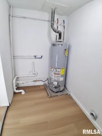 $1,199 | 2022 West Richwoods Boulevard, Peoria, IL 61604