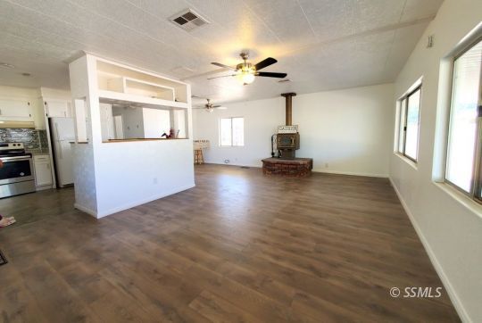 1555 North Calvert Boulevard Ridgecrest, CA 93555 - Photo 8 of 31