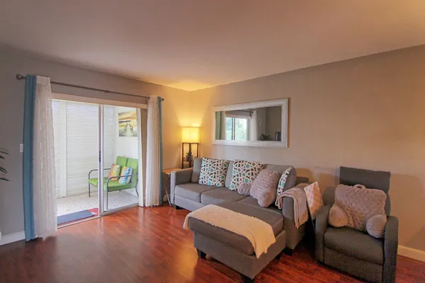 $1,600 | 2721 Garden Drive North, Unit 202, Lake Worth, FL 33461