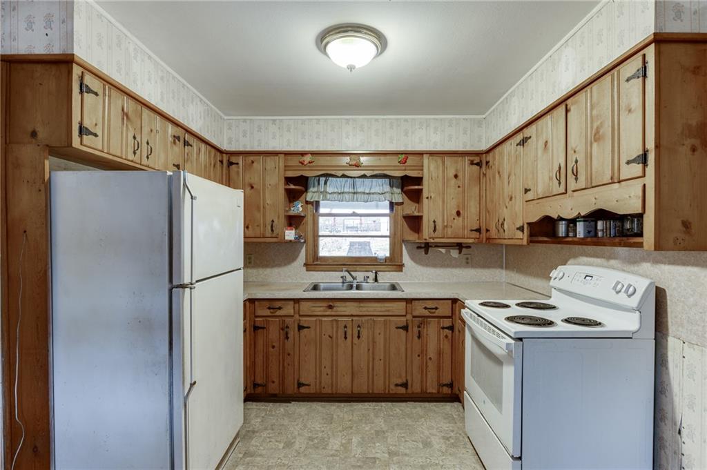 406 Thunder Road Buford, GA 30518 - Photo 11 of 44