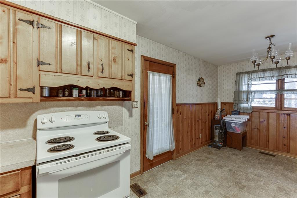 406 Thunder Road Buford, GA 30518 - Photo 15 of 44