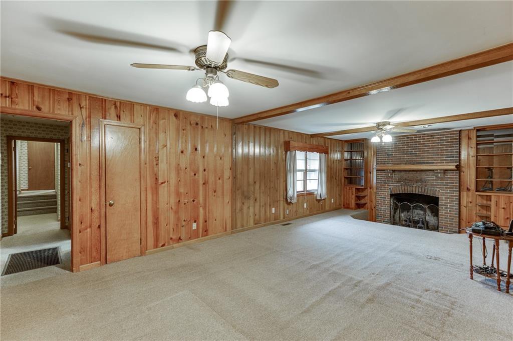 406 Thunder Road Buford, GA 30518 - Photo 16 of 44