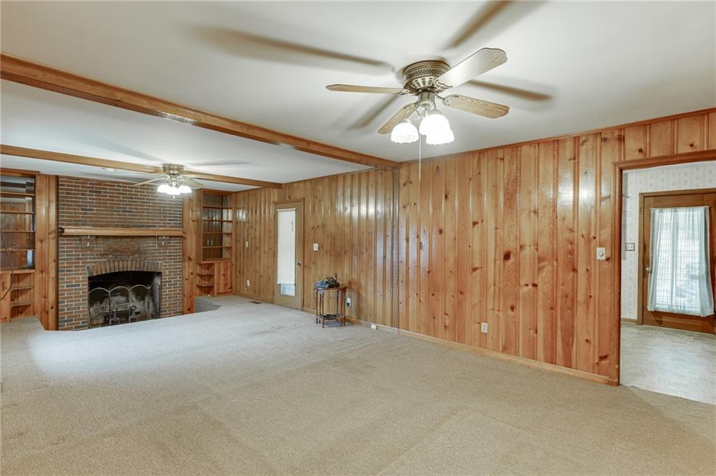 406 Thunder Road Buford, GA 30518 - Photo 17 of 44