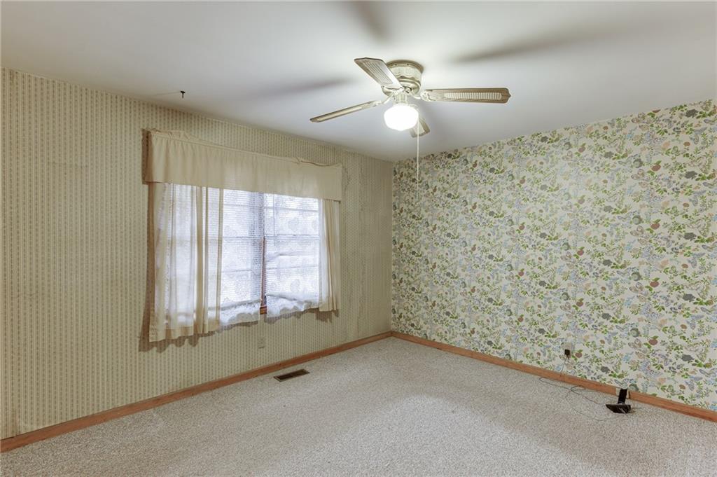 406 Thunder Road Buford, GA 30518 - Photo 21 of 44