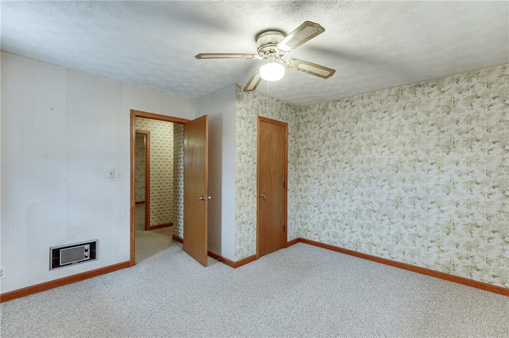 406 Thunder Road Buford, GA 30518 - Photo 29 of 44