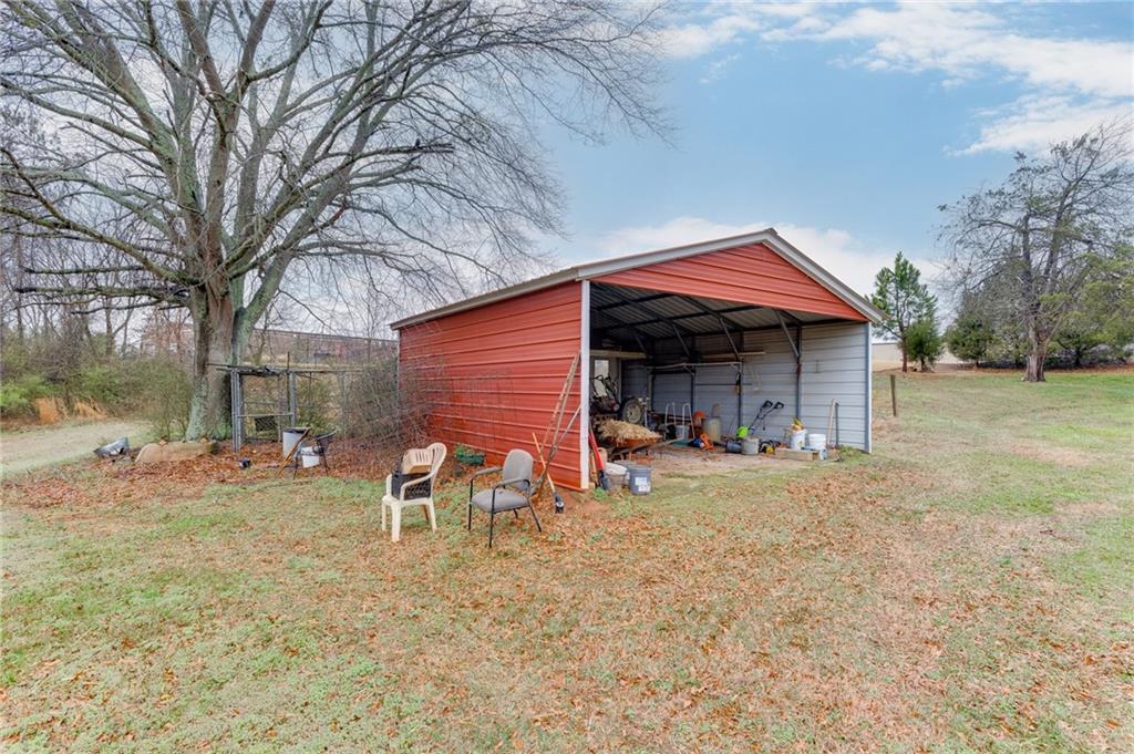 406 Thunder Road Buford, GA 30518 - Photo 35 of 44