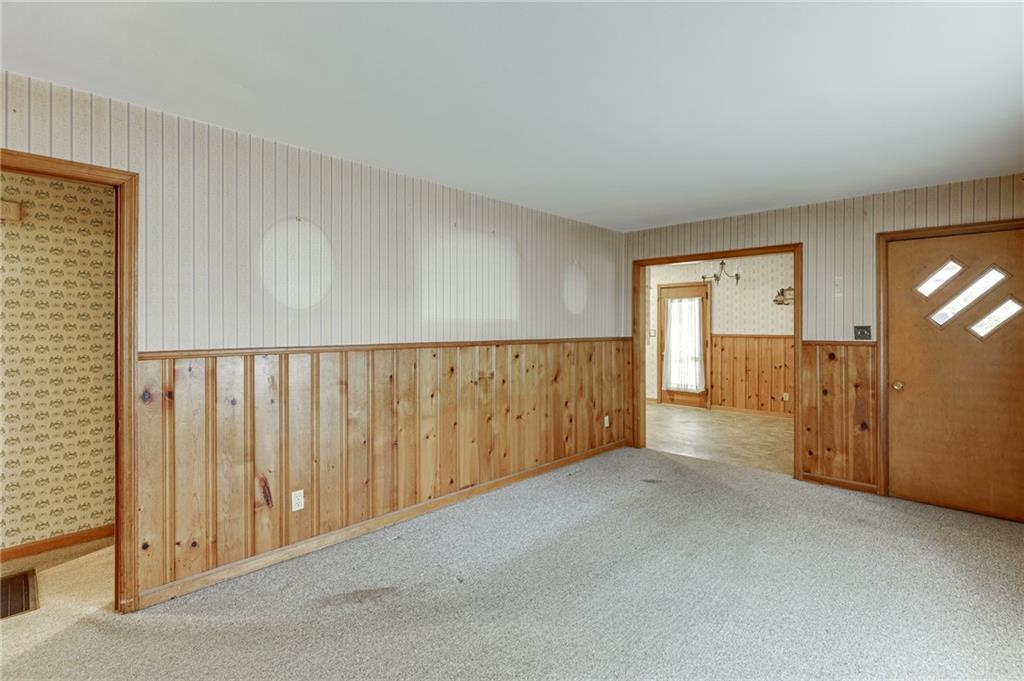 406 Thunder Road Buford, GA 30518 - Photo 6 of 44