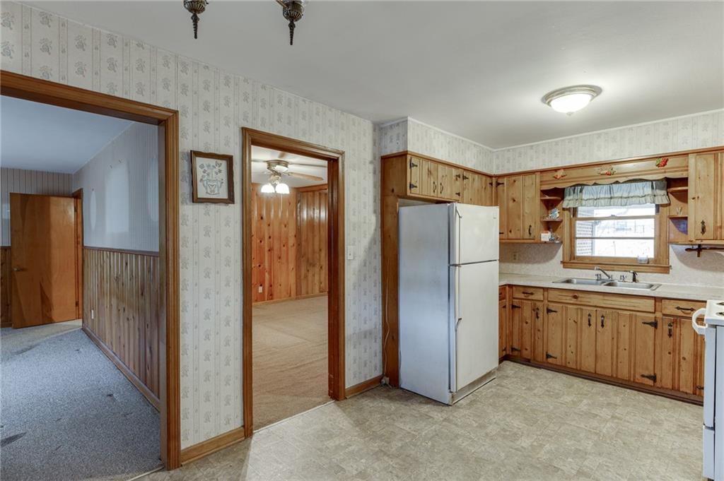 406 Thunder Road Buford, GA 30518 - Photo 10 of 44