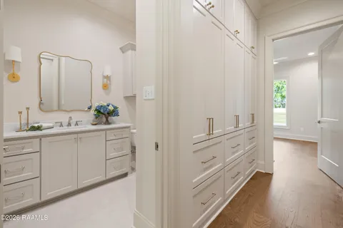 $860,000 | 117 Leaning Oak Drive, Lafayette, LA 70508