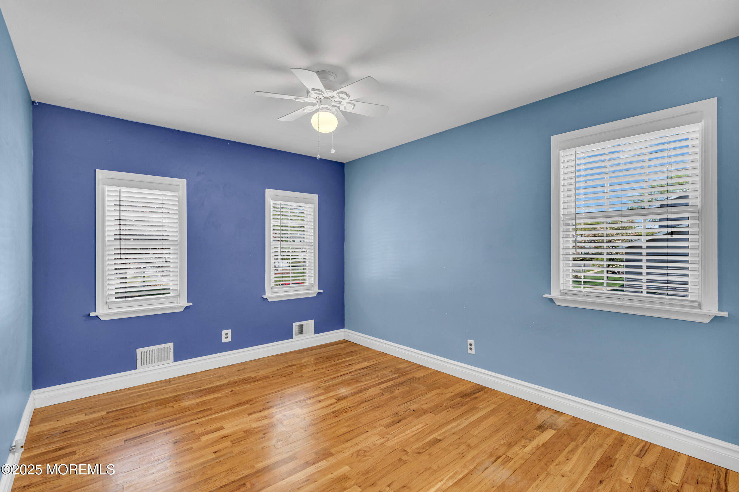 12 Windsor Road Howell, NJ 07731 - Photo 10 of 20 5 (8)