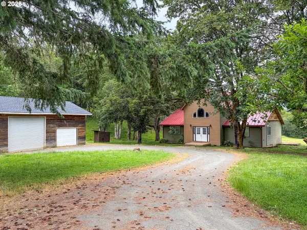 $749,000 | 401 Decosta Lane, Oakland, OR 97462