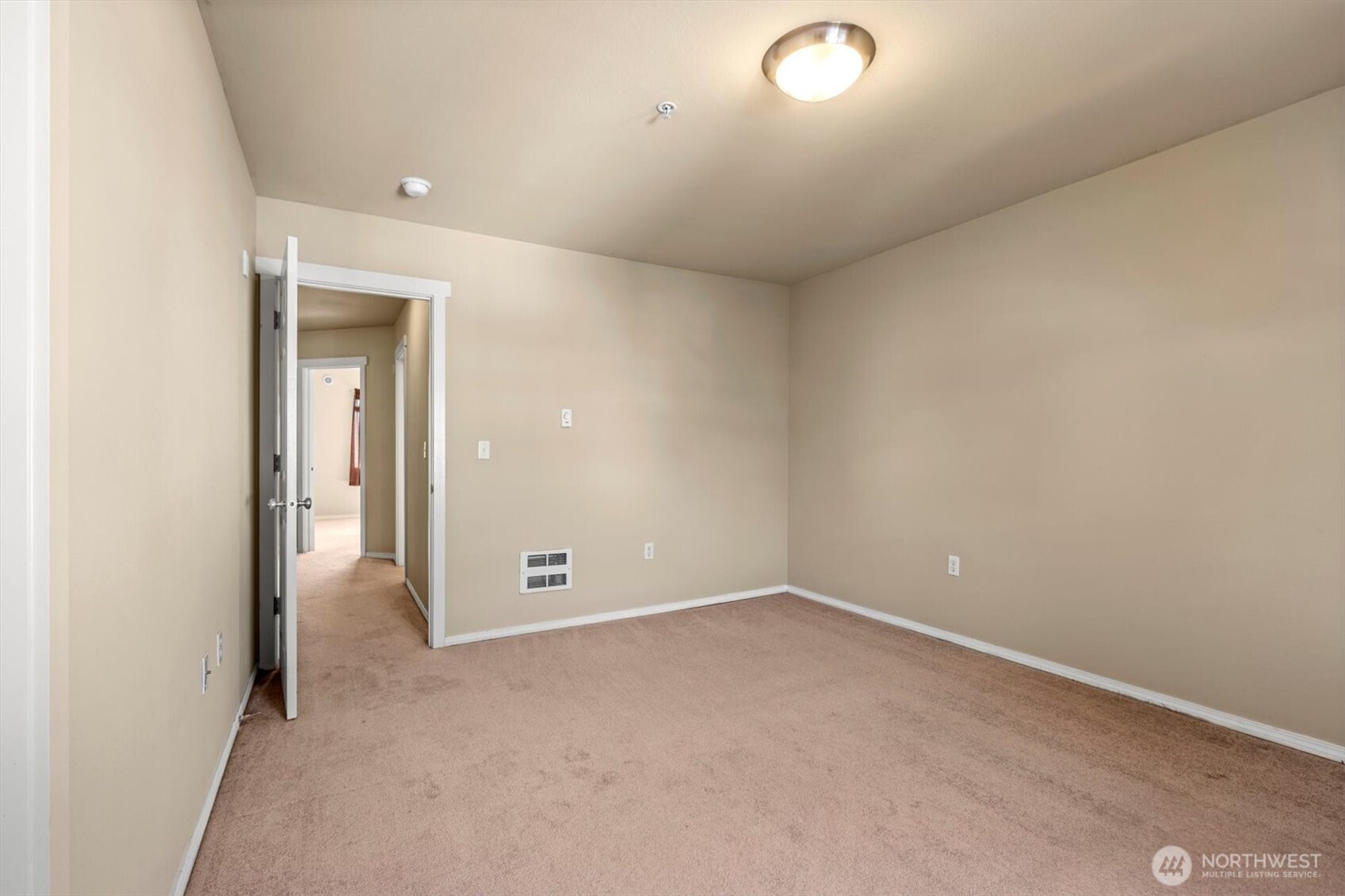5305 Military Road East, Unit D Tacoma, WA 98446 - Photo 24 of 31