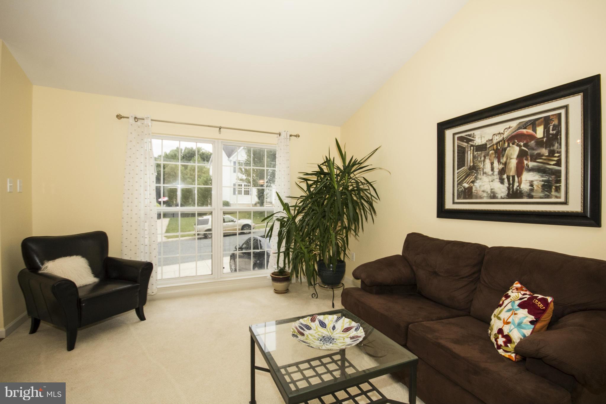 392 Enfield Road Joppa, MD 21085 - Photo 5 of 30 Double Windows Let the Sun Shine In!!